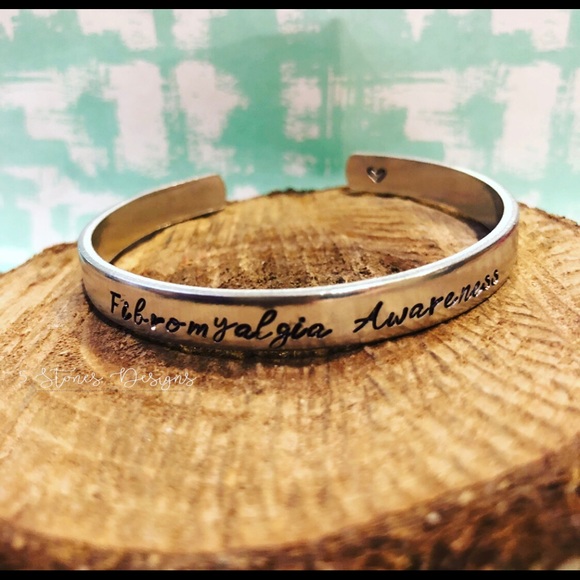 🆕 Fibromyalgia Awareness Medical Stainless Handstamped Cuff Bracelet - Picture 3 of 5